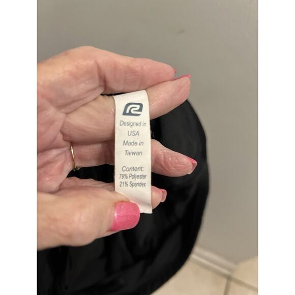 Road Runner Sports Black Mesh Bottom Capri Leggings Sz Xl - Picture 5 of 6